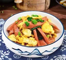 Ham sausage stir-fried with eggs