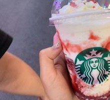 Strawberry Light Cream Cheese Frappuccino