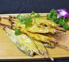 Hand-grabbed Yellow Croaker