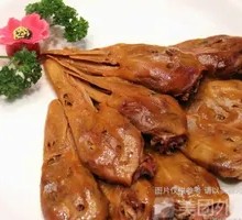 Spicy Braised Duck Heads