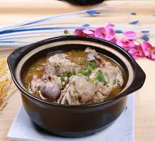 Sour Cabbage Pork Bone Soup
