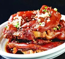 Hand-grab Pork Trotters