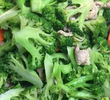 Stir-Fried Beef with Broccoli