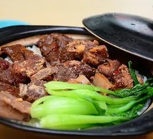 Beef and Pork Rib Claypot Rice