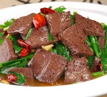 Stir-fried Duck Blood with Leeks