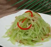 Stir-Fried Pork Shreds with Lettuce