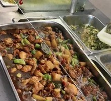 Stir-Fried Pork Shreds with Lettuce