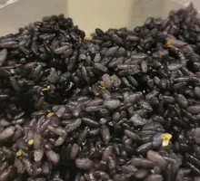 Black rice dish