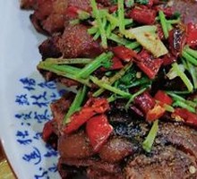 Stewed Pig Trotter with Soybeans