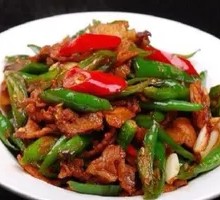 Stir-Fried Pork with Green Peppers