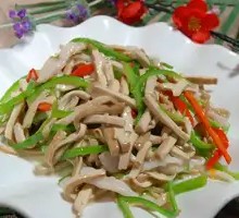 Green Pepper and Tofu Skin Shredded Pork Rice