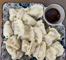 Zucchini and Mushroom Three-Flavor Dumplings