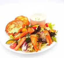 Salmon French Toast with Salad Vegetable Soup