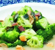 Clear Soup Steamed Broccoli