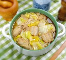 Pork and Napa Cabbage Stewed with Vermicelli