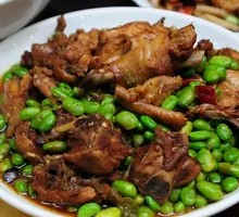 Braised Chicken with Edamame