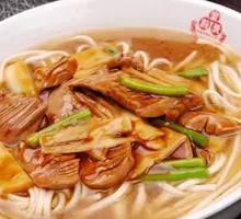 Black Fish and Pig Kidney Noodles