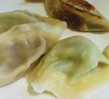 Stir-fried Egg Dumplings with Leeks