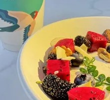 Light Fat-Burning Yogurt Bowl