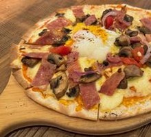 Black Truffle Bacon Mushroom Pizza