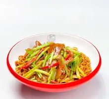 Sliced Beef with Celery in Spicy Sauce