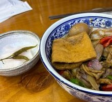 Stir-Fried Chicken Offal Noodles