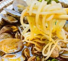 Signature Rice Noodles