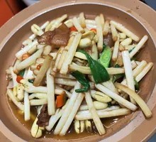 Stir-Fried Peanut Sprouts