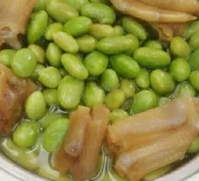 Steamed Chicken Feet with Corn