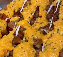 Taro Paste with Salted Egg Yolk and Chicken Bits