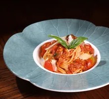 Classic Tomato Basil Pasta