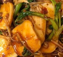 Stir-Fried Pork Noodles with Rice Cake