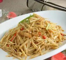 Salted Pork Stir-fried Lotus Root Strips