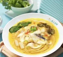 Paper-Wrapped Sour Cabbage Fish with Vermicelli