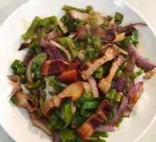 Green Pepper Spicy Pork Rice Bowl