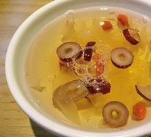 Red Date and Tremella Soup