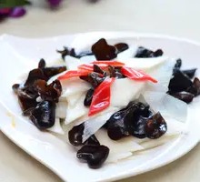 Stir-fried Yam with Wood Ear Mushrooms