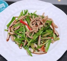 Water Celery and Tofu Skin Stir-Fry with Pork Strips