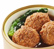 Steamed Pork Dumplings in Small Buns