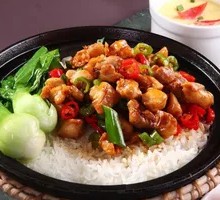 Spicy Chicken and Sausage Bento Rice