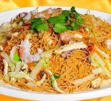 Egg and Spinach Fried Noodles