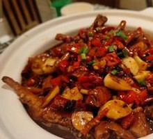 Plum-Scented Chicken Feet