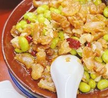 Steamed Duck Ankles with Edamame