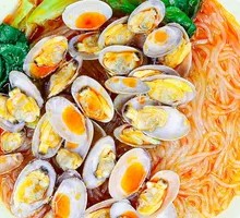 Golden Soup Mussels with Vermicelli