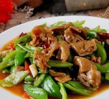 Green Pepper Intestine Rice Bowl