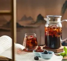 Chilled Plum Juice with Multiple Ingredients