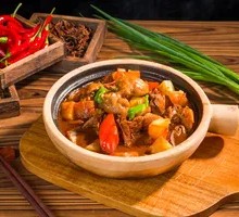 Stewed Chicken with Potatoes in Clay Pot