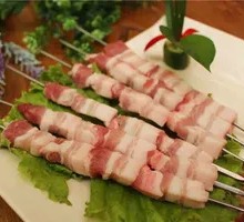 Pork Wrapped in Lettuce