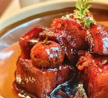 Cui Ting Premium Braised Pork