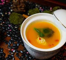 Buddha Jumps Over the Wall with Abalone and Sea Cucumber